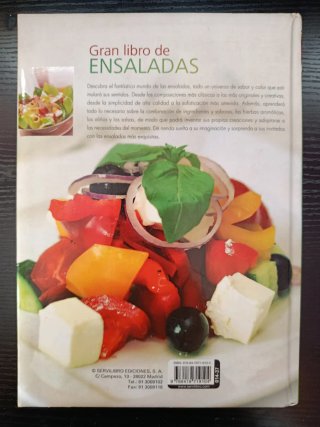 Lote 4 libros de cocina en castellano.