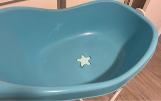 Bañera bebé azul con soporte