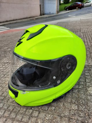 Casco. Modelo Scorpion.Talla M