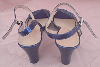 ZAPATOS AZULES DE TACON ANCHO  T-39