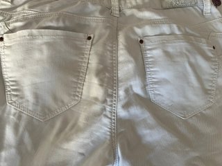 Pantalones Stradivarius blancos