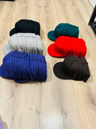 Lote 10 Gorras Lisas (3€ UNIDAD) Colores Variados