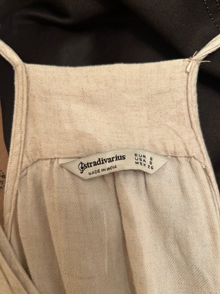 Mono corto Stradivarius beige S