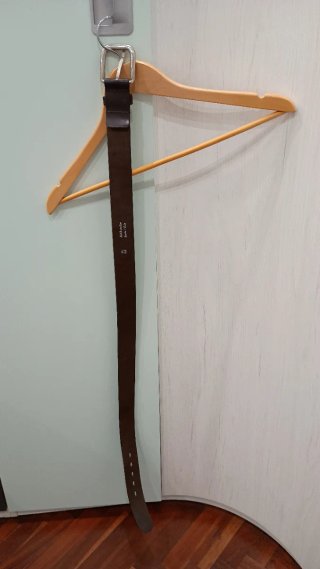 Cinturón piel auténtica.