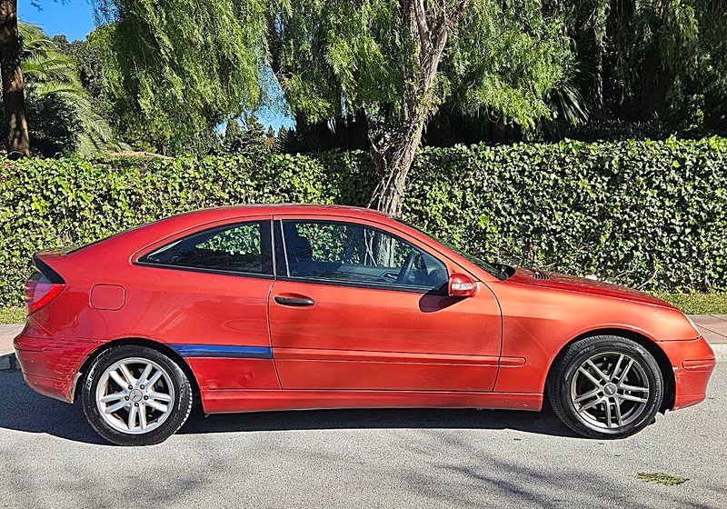 Mercedes-Benz Clase C C 200 CDI Sportcoupe 3p 2004, foto 3
