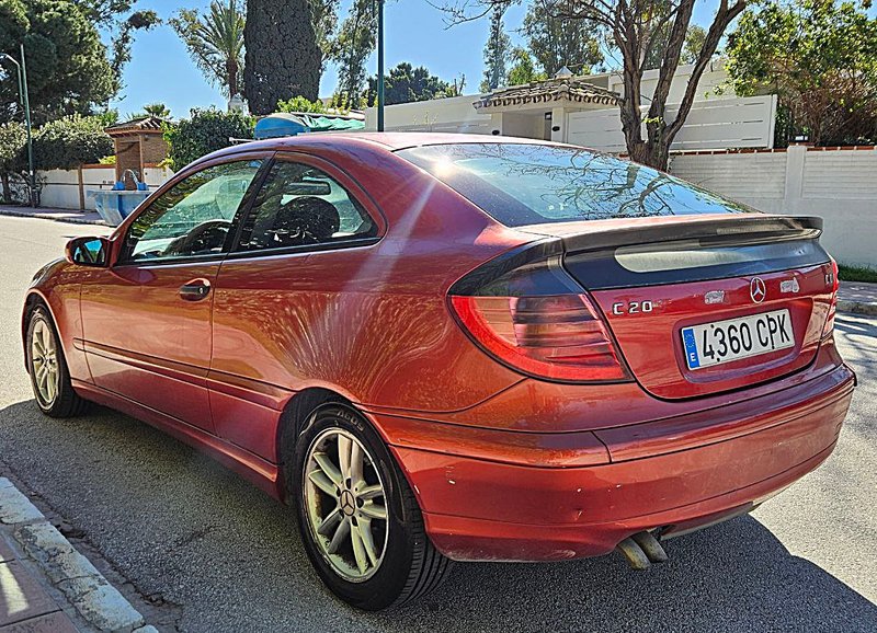 Mercedes-Benz Clase C C 200 CDI Sportcoupe 3p 2004, foto 16