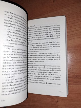 Hay Un Chico En El Baño de Las Chicas
