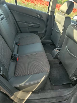 Opel Astra 2012