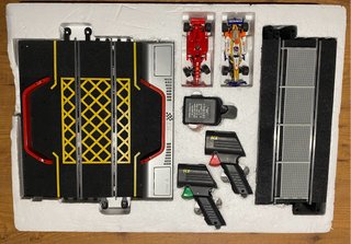 Scalextric C3 F1 Alonso R28 + Pit Box