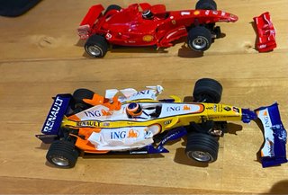 Scalextric C3 F1 Alonso R28 + Pit Box