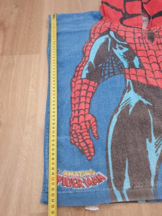 Toalla capa Spiderman infantil