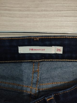 Pantalón Levi's 715 Bootcut talla 26