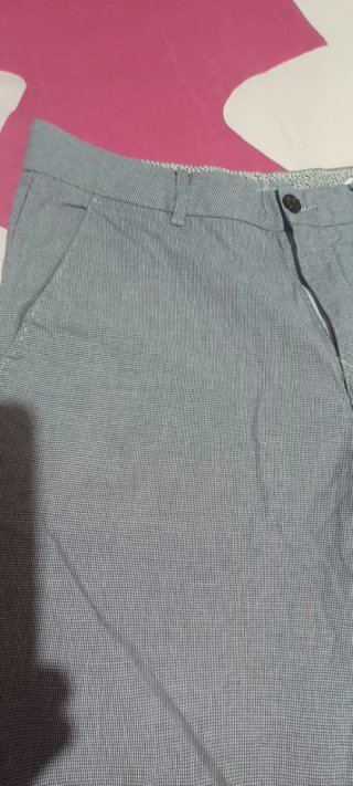 Pantalón corto caballero gris