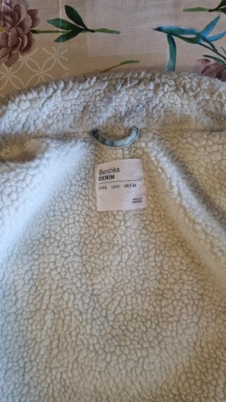 Giubbotto jeans foderato Bershka