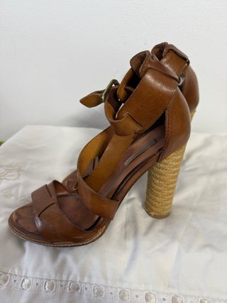 Sandalias Uterqüe Piel Marrón