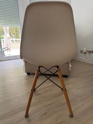 Pack 4 Sillas Eames Blancas Patas Madera