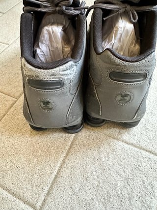 Nike Shox Scarpe Uomo Grigie Oro