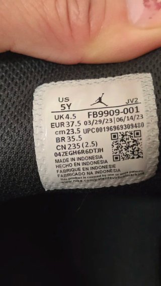 Jordan Air 1 Mid Zapatillas Negras y Blancas