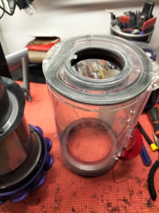 Dyson V10 Rivista