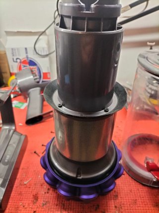 Dyson V10 Rivista