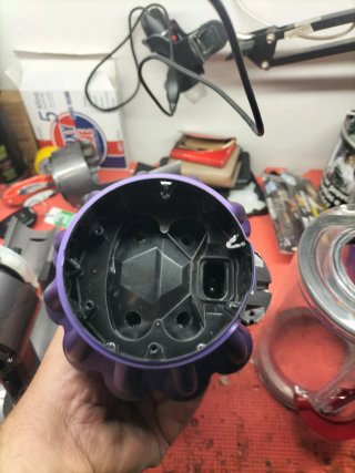 Dyson V10 Rivista