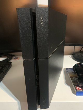 PS4 (PlayStation 4) Negra + Ghost Recon