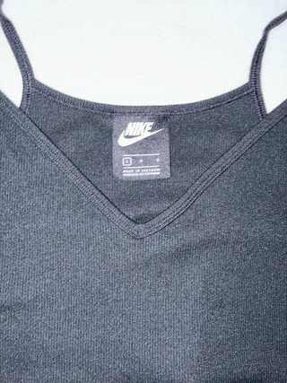 Top Nike Negro Talla L