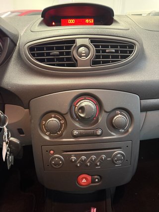 Renault Clio 1.2 gasolina 25.901 km