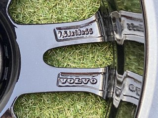 Llantas Originales Volvo 18" - Impolutas