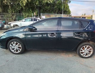 5051809 centralita motor 89661-0zu60 toyota auris