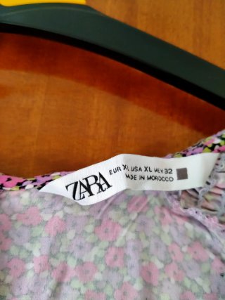 Mono floral de Zara mujer