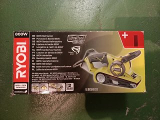 Lijadora de banda Ryobi 800W EBS800