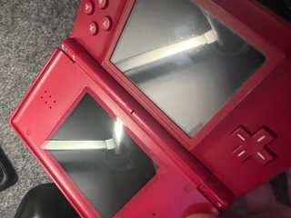 Nintendo DS Lite Rosso + 2 Giochi Pokemon