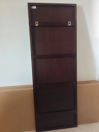 Specchio da parete in legno marrone