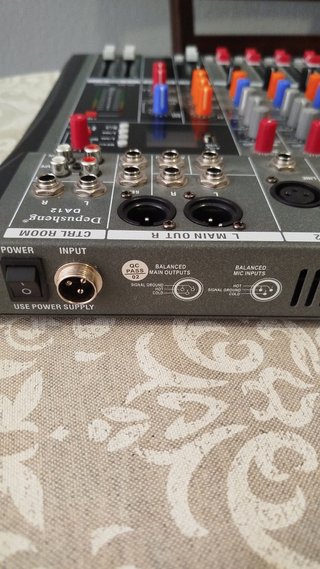 Mesa de Mezclas Depusheng DX 16
