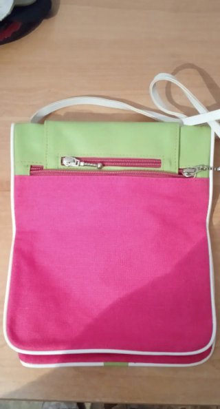 Bolso bandolera verde y rosa