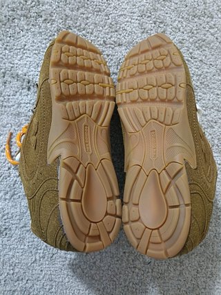 New Balance x Miu Miu Scarpe Marroni