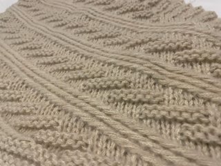Poncho Tejido Beige con Hebilla