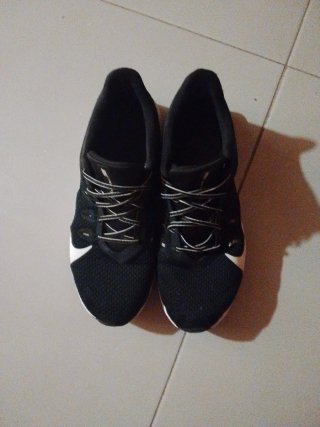 Tenis Nike Running Negros y Blancos