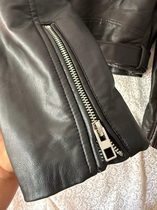 Cazadora Biker Zara Negra Corta