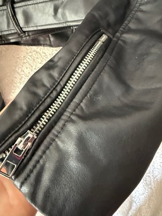 Cazadora Biker Zara Negra Corta