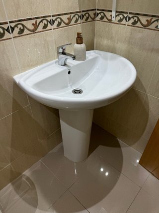 Lavabo Roca + Grifo