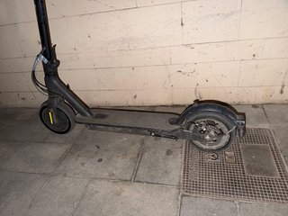 Patinete Eléctrico Negro