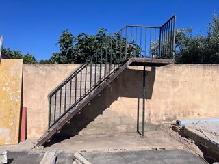 Escalera de hierro exterior