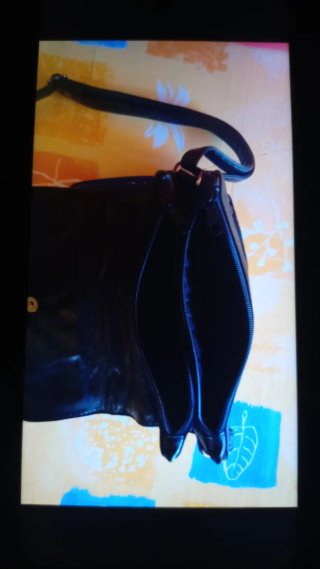 Bolso negro símil piel