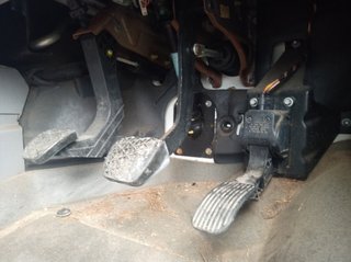 PEDAL EMBRAGUE MERCEDES-BENZ SPRINTER II JAMES CO