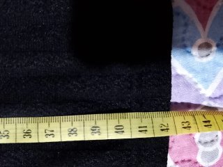 Camiseta negra hombros descubiertos
