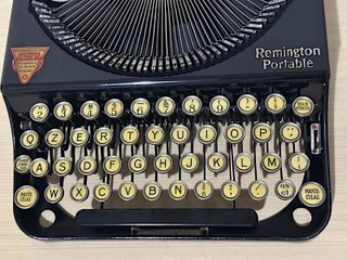Macchina da scrivere Remington Portatile revisiona