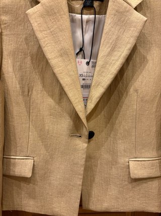 Americana Zara Dorada Talla XS