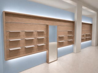 Mobiliario Tienda: Luces y Estantes